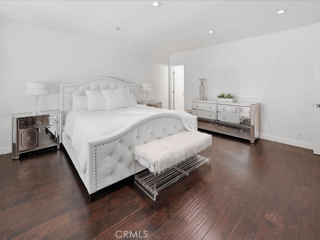 9735 Via Roma, Burbank, CA 91504