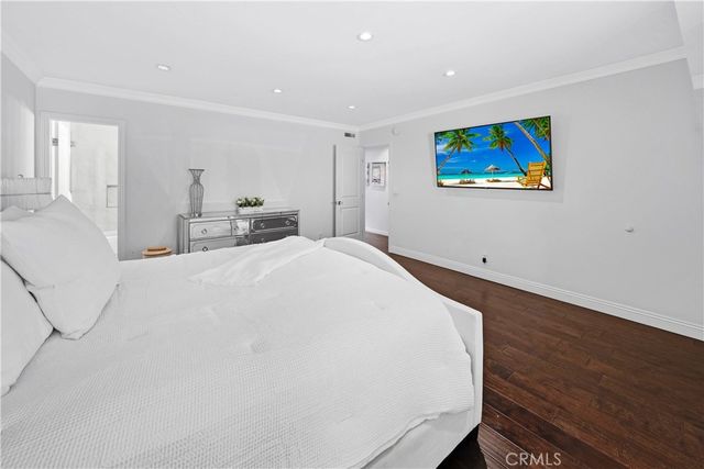 9735 Via Roma, Burbank, CA 91504