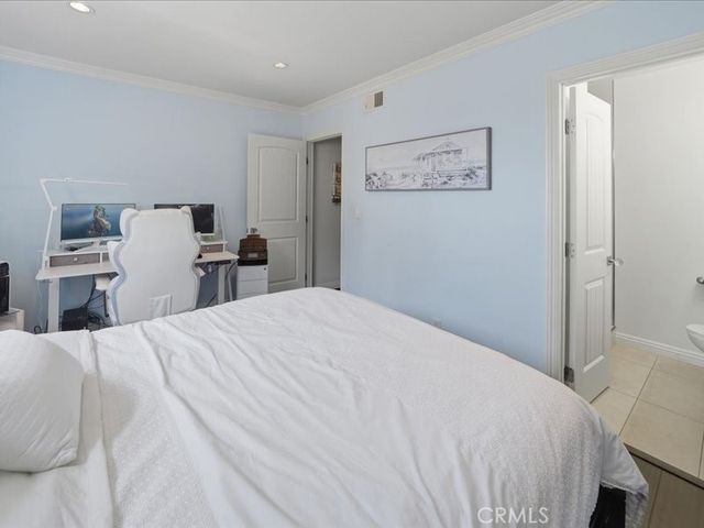 9735 Via Roma, Burbank, CA 91504