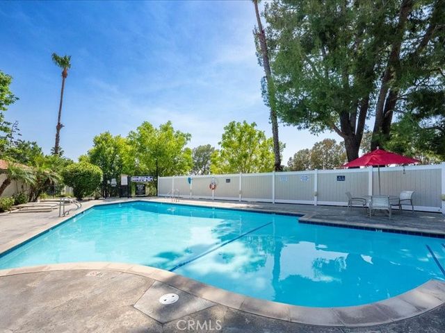 9735 Via Roma, Burbank, CA 91504