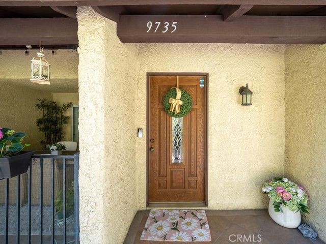 9735 Via Roma, Burbank, CA 91504
