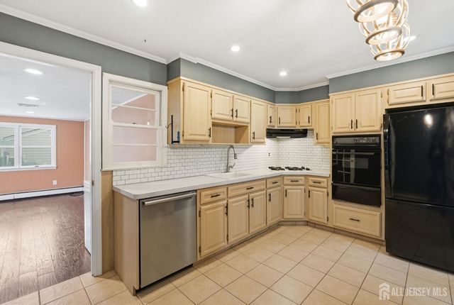2339 Knapp Drive, Rahway, NJ 07065