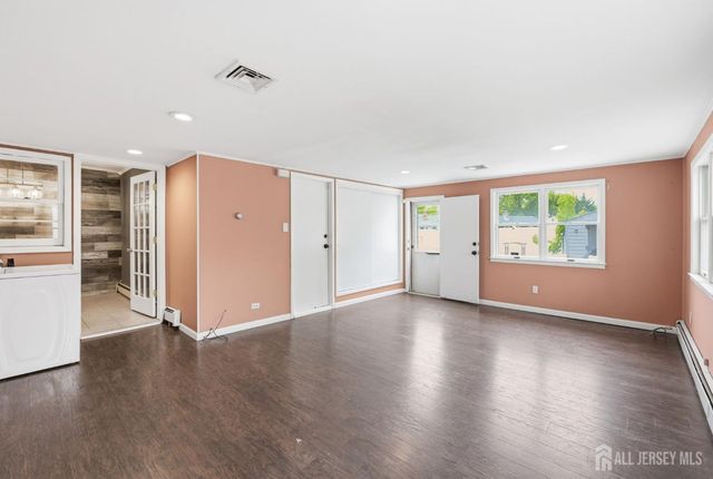 2339 Knapp Drive, Rahway, NJ 07065