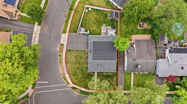 2339 Knapp Drive, Rahway, NJ 07065