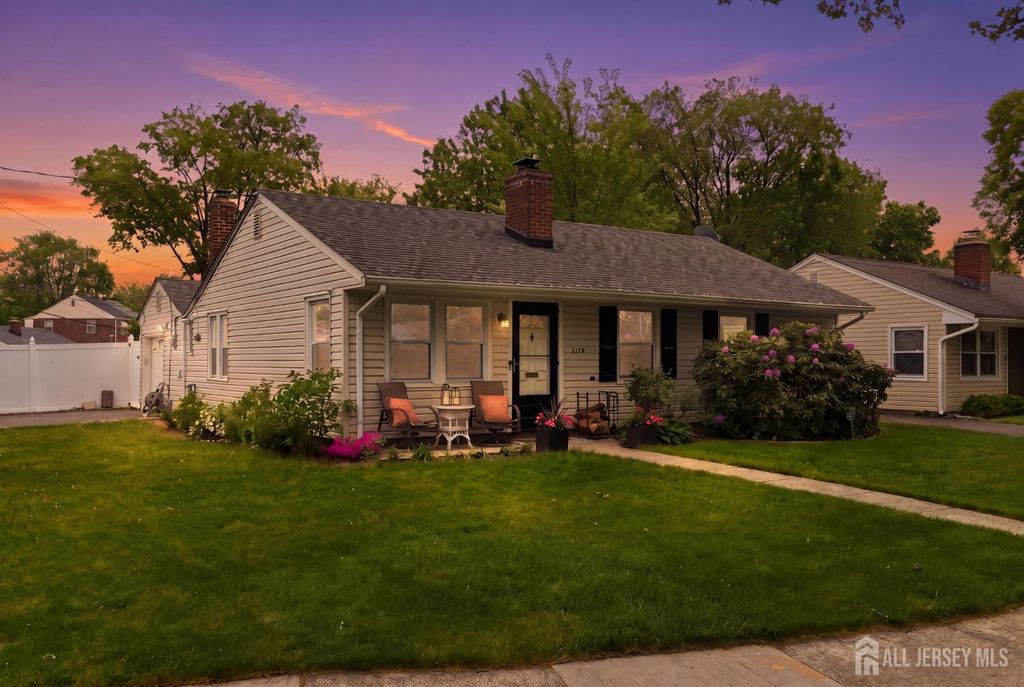 2339 Knapp Drive, Rahway, NJ 07065