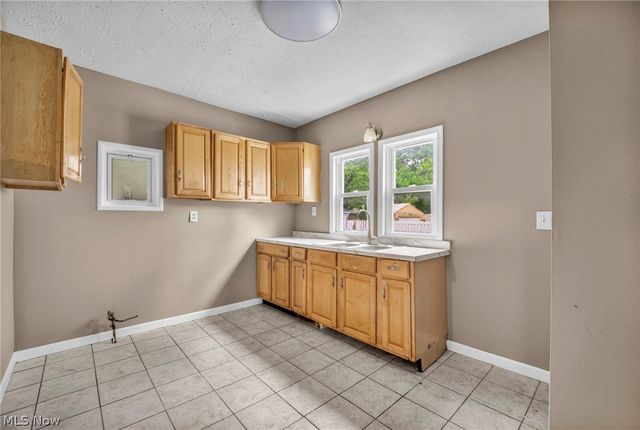 12801 Christine Avenue, Garfield Heights, OH 44105