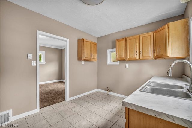 12801 Christine Avenue, Garfield Heights, OH 44105