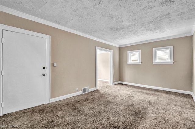 12801 Christine Avenue, Garfield Heights, OH 44105