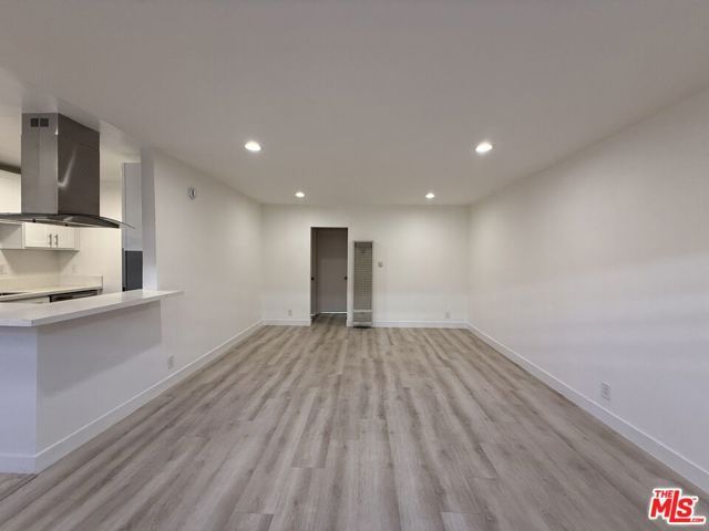 7307 Willoughby Avenue 2, Los Angeles, CA 90046