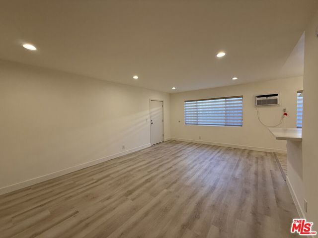 7307 Willoughby Avenue 2, Los Angeles, CA 90046