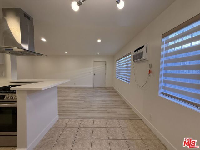 7307 Willoughby Avenue 2, Los Angeles, CA 90046