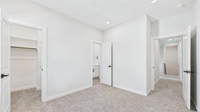 5032 Creekmont Drive, Houston, TX 77091