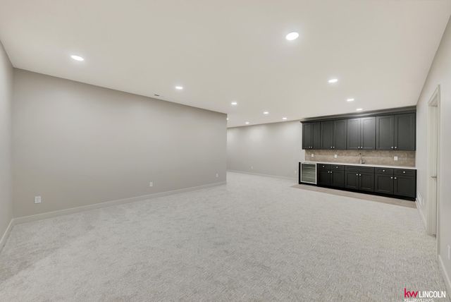 9438 S 87th Street, Lincoln, NE 68526