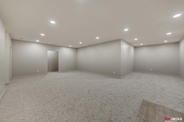 9438 S 87th Street, Lincoln, NE 68526