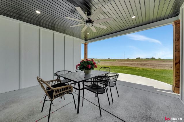 9438 S 87th Street, Lincoln, NE 68526