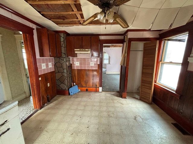 283 Wilbraham Rd, Springfield, MA 01109