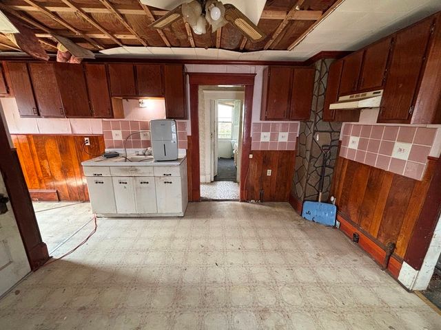 283 Wilbraham Rd, Springfield, MA 01109