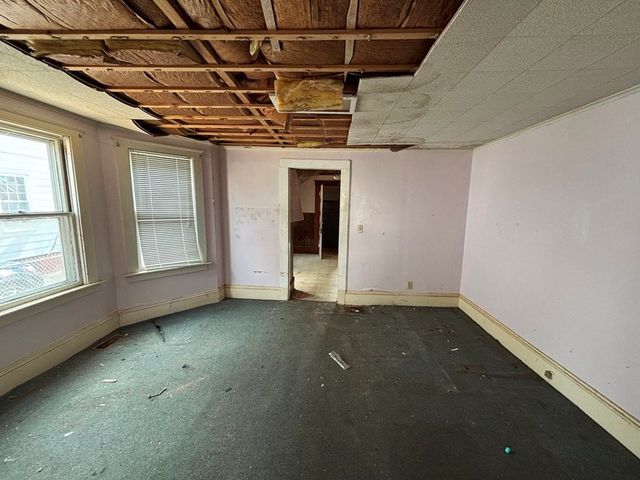 283 Wilbraham Rd, Springfield, MA 01109