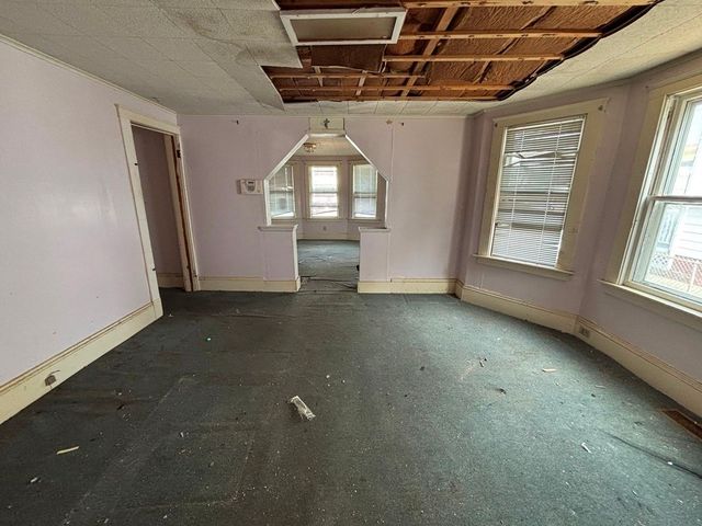 283 Wilbraham Rd, Springfield, MA 01109