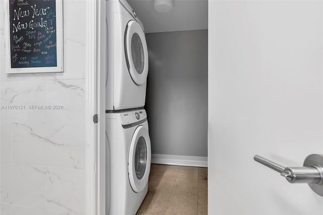 9066 SW 73rd Ct 910, Miami, FL 33156