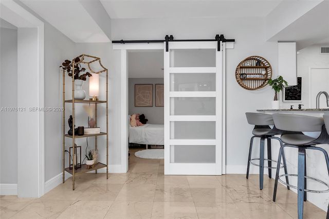 9066 SW 73rd Ct 910, Miami, FL 33156