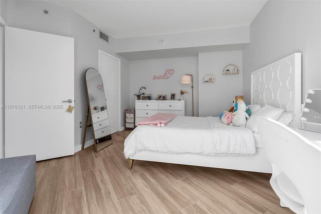 9066 SW 73rd Ct 910, Miami, FL 33156