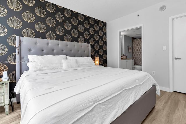 9066 SW 73rd Ct 910, Miami, FL 33156