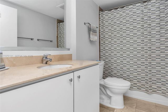 9066 SW 73rd Ct 910, Miami, FL 33156