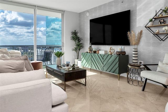 9066 SW 73rd Ct 910, Miami, FL 33156