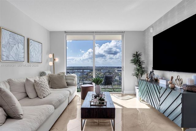 9066 SW 73rd Ct 910, Miami, FL 33156