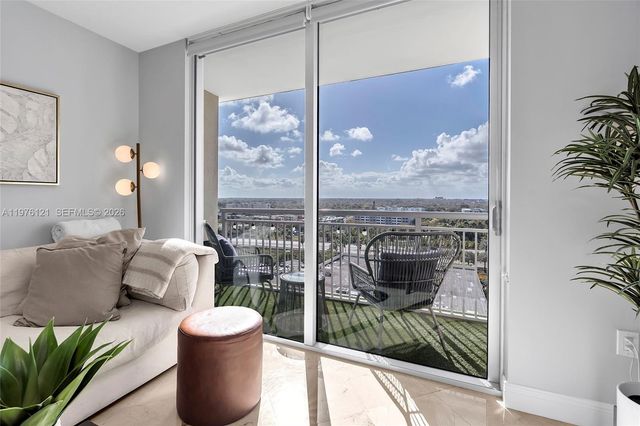 9066 SW 73rd Ct 910, Miami, FL 33156