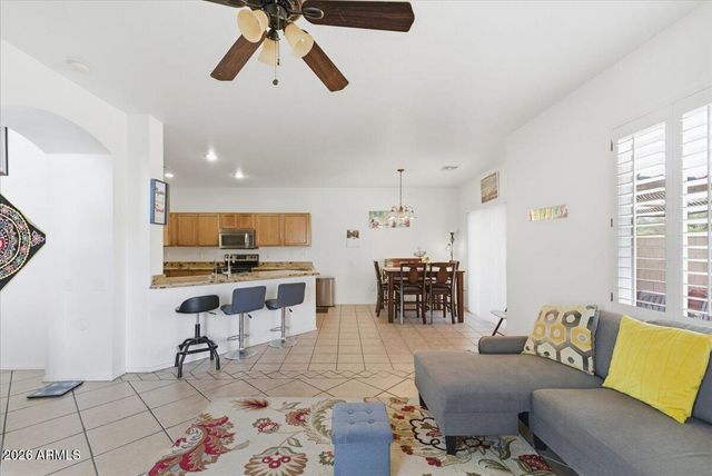 4740 E MOUNTAIN VISTA Drive, Phoenix, AZ 85048