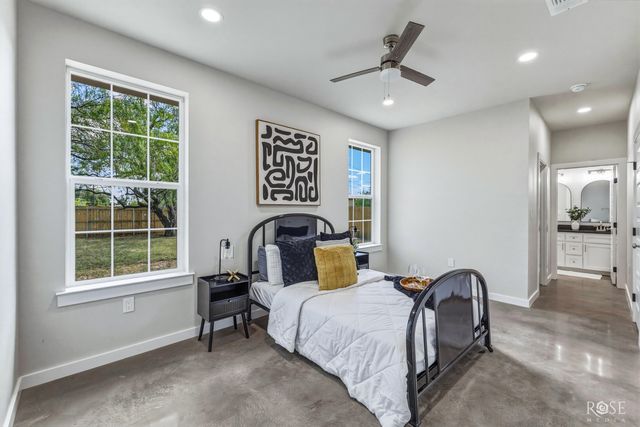 633 W Avenue Z, San Angelo, TX 76903