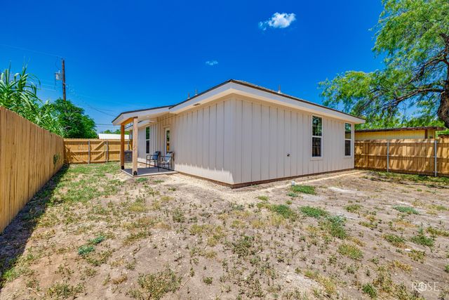 633 W Avenue Z, San Angelo, TX 76903