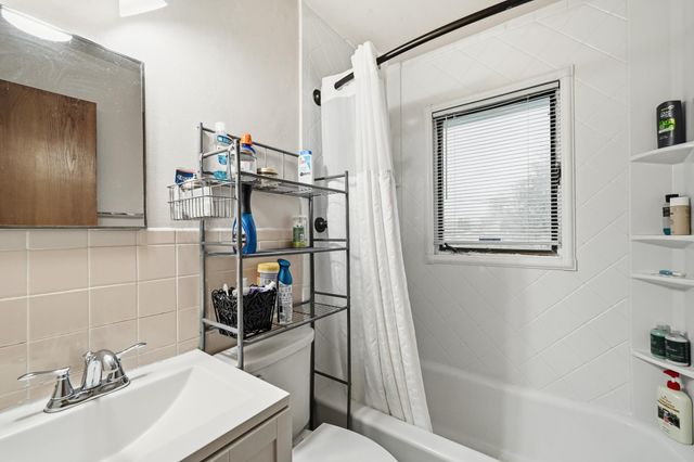 2004 18th Street NW, Rochester, MN 55901