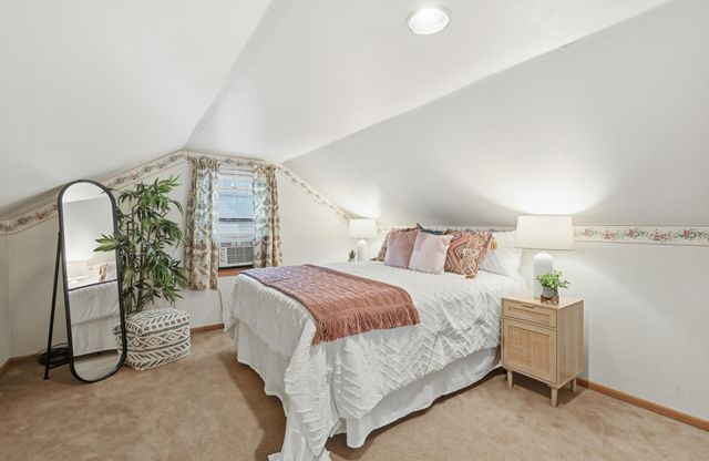 2004 18th Street NW, Rochester, MN 55901