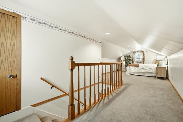 2004 18th Street NW, Rochester, MN 55901