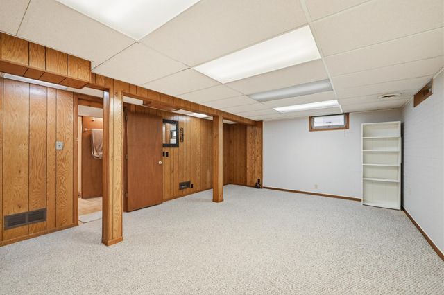 2004 18th Street NW, Rochester, MN 55901