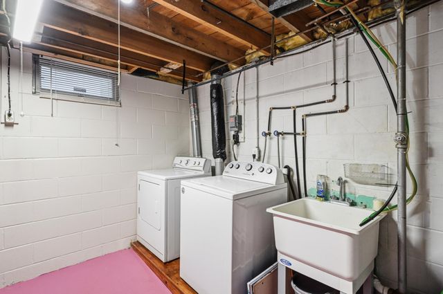 2004 18th Street NW, Rochester, MN 55901