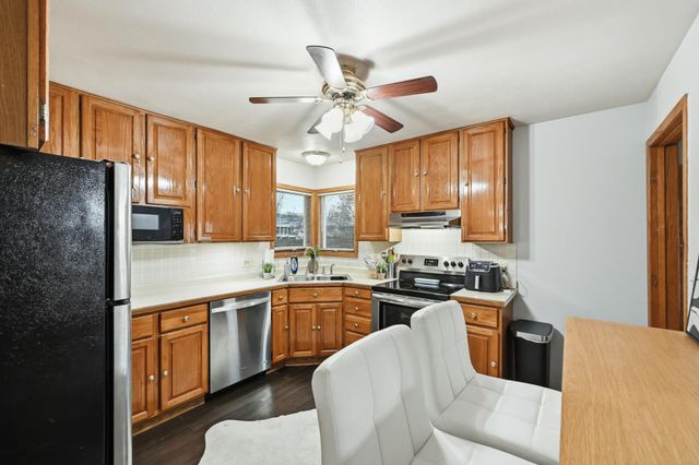 2004 18th Street NW, Rochester, MN 55901