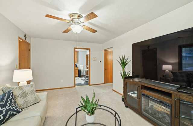 2004 18th Street NW, Rochester, MN 55901