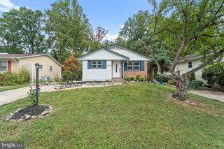 12605 OAKWOOD DR, Woodbridge, VA 22192