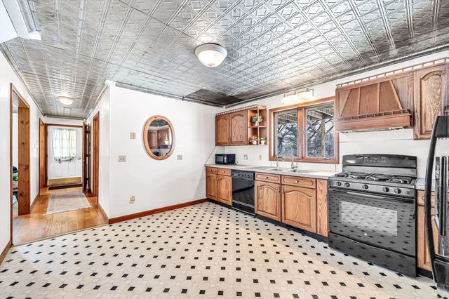 229 Union Street, Westfield, MA 01085