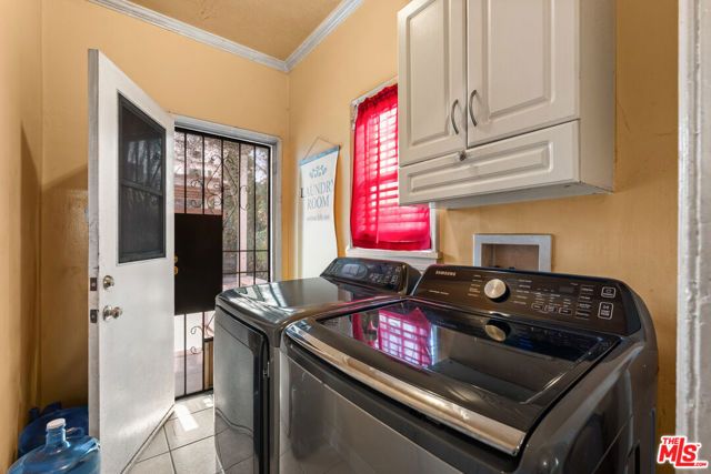 1722 W 79th Street, Los Angeles, CA 90047