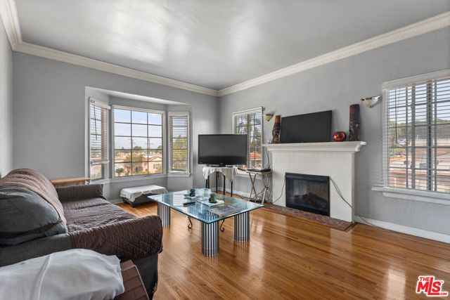 1722 W 79th Street, Los Angeles, CA 90047