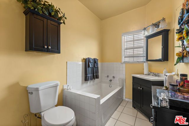 1722 W 79th Street, Los Angeles, CA 90047