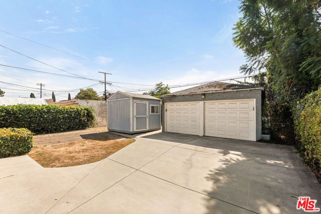 1722 W 79th Street, Los Angeles, CA 90047