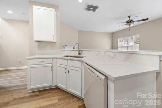 12429 Stratfield Place Circle, Pineville, NC 28134