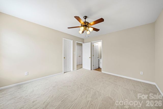 12429 Stratfield Place Circle, Pineville, NC 28134