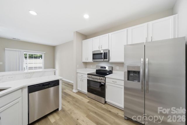 12429 Stratfield Place Circle, Pineville, NC 28134